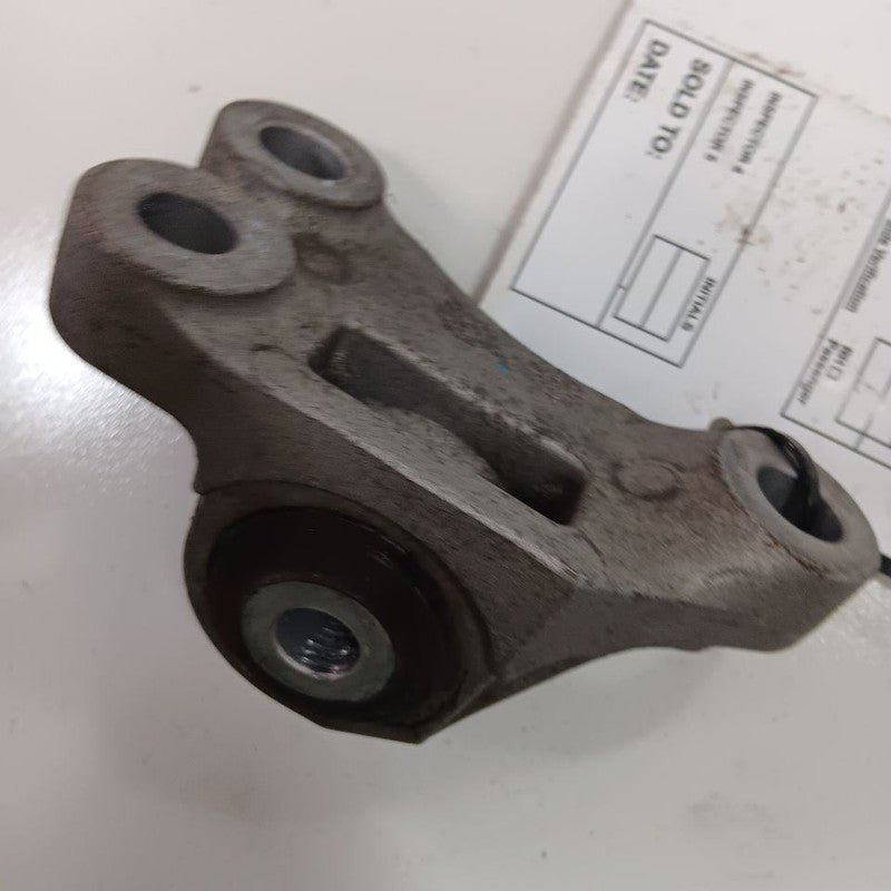 Jeep Compass Engine Motor Mount Bracket  Rear Back  2018 2019 2020 202