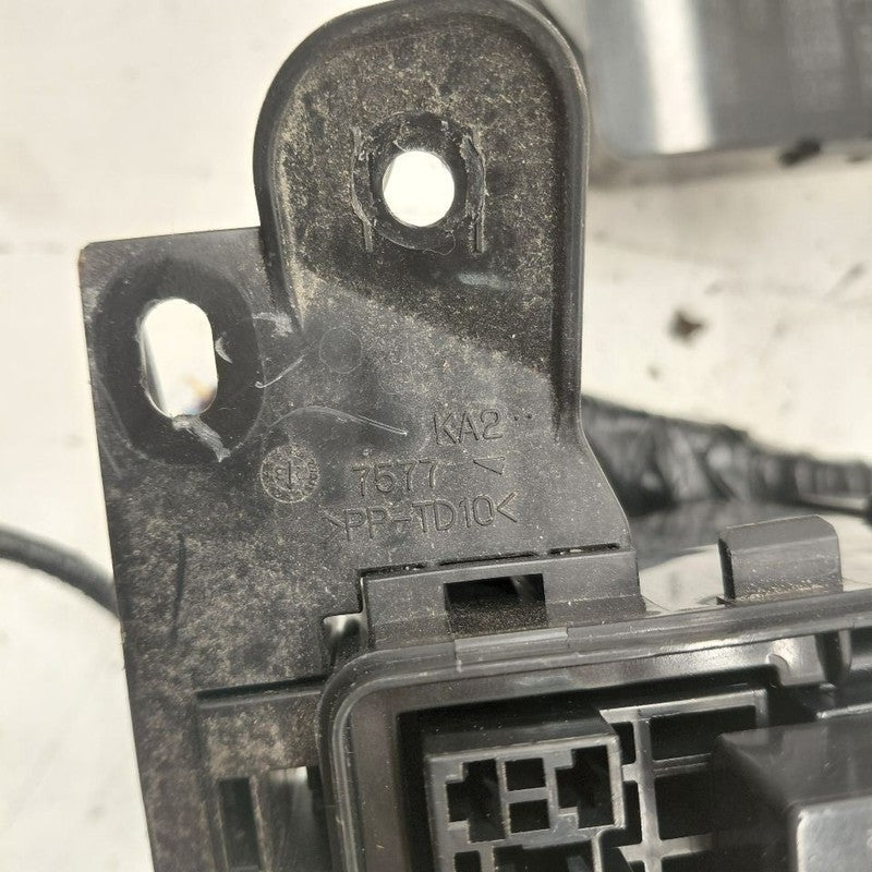 Rear Engine Fuse Box Fits 14-15 17-24 Mitsubishi Mirage