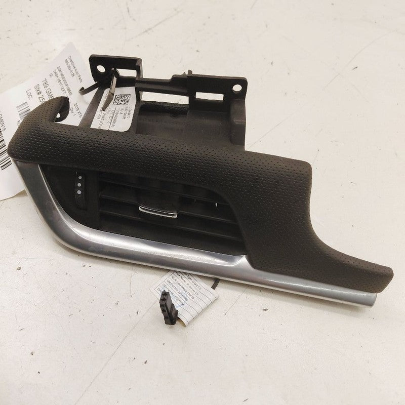 Cadillac XTS Dash Air Vent Left Driver      2016 2017 2018