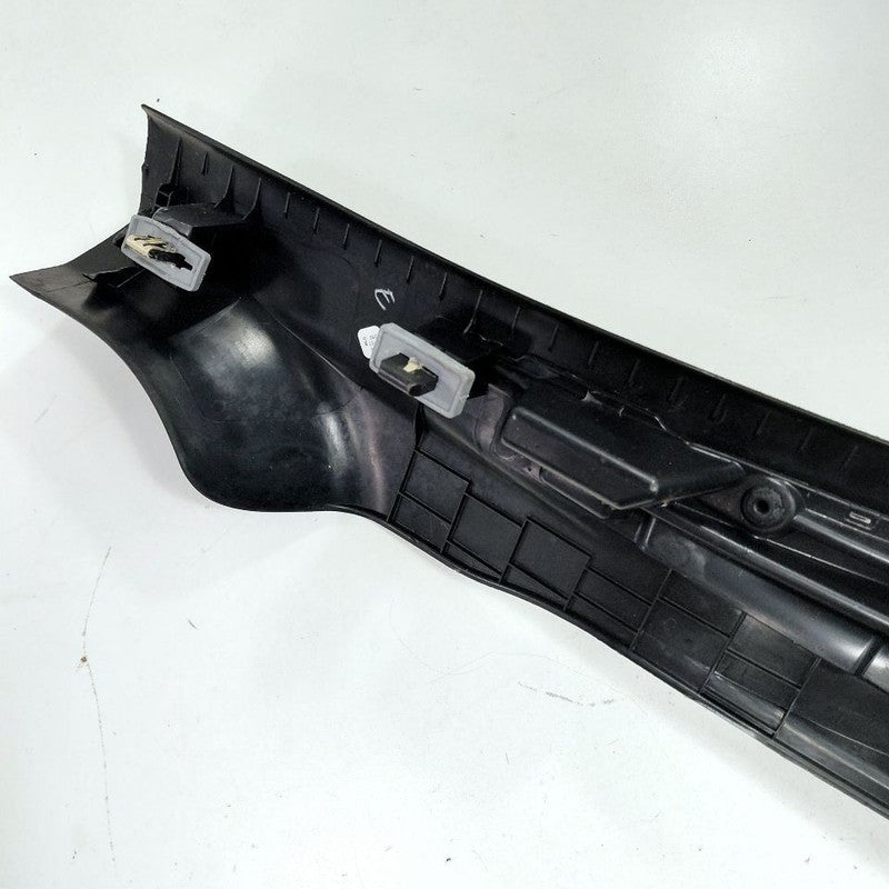 Chrysler 300 Sill Trim Plate Door Jam Threshold Left Driver Rear 2017 