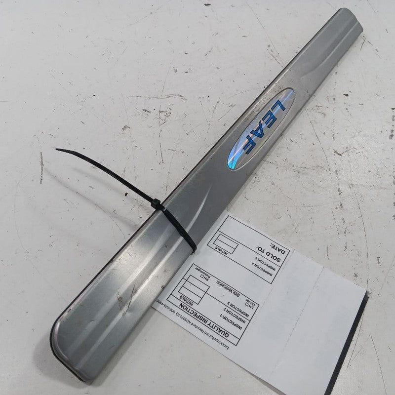 Nissan LEAF Sill Trim Plate Door Jam Threshold Left Driver Front  2013