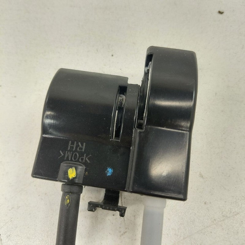 Hyundai Veloster Door Latch Lock Right Passenger Front  2017 2016 2015