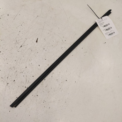 Mitsubishi Mirage Door Glass Window Weather Strip Front Right Passenge