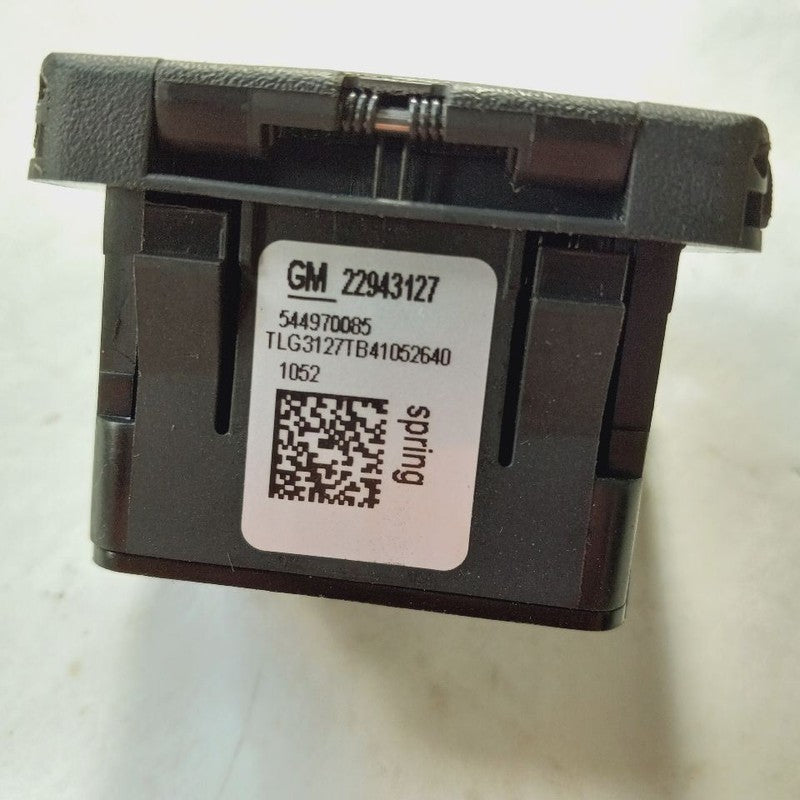 Buick Encore GX Power Plug In Outlet {13261993} 2020 2021 2022 2023