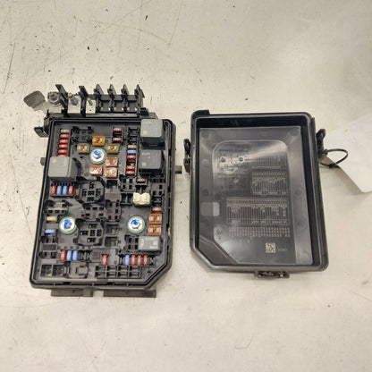 Fuse Box Engine Fits 16-18 Chevy Volt