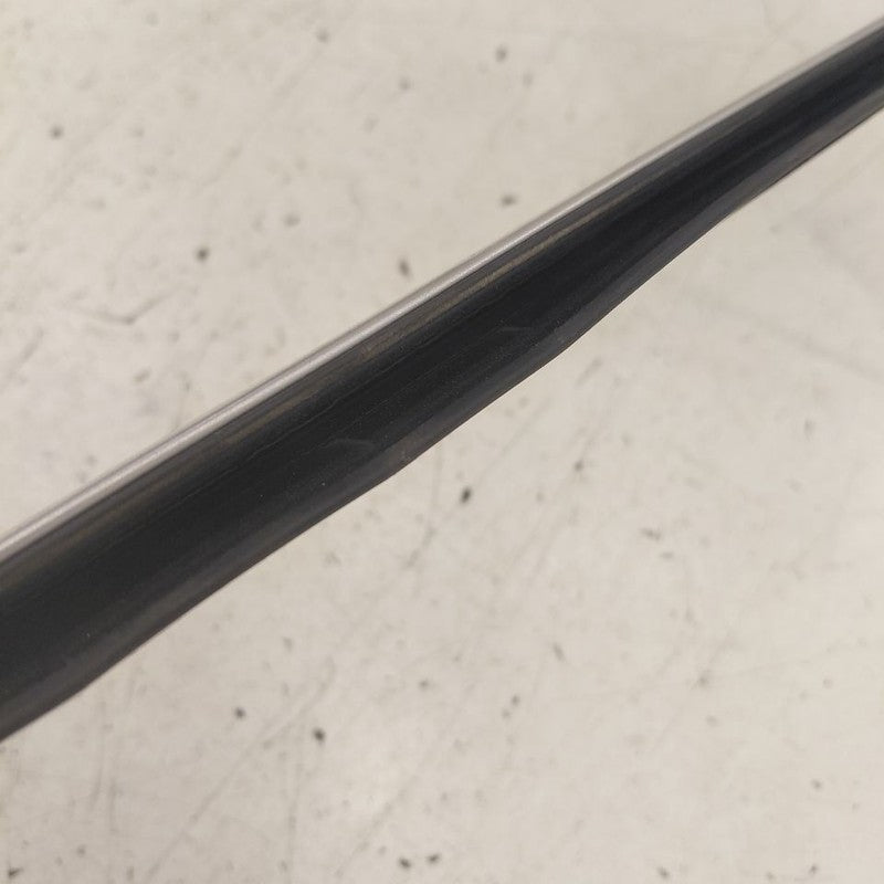 Jeep Cherokee Door Glass Window Weather Strip Trim Front Right Passeng