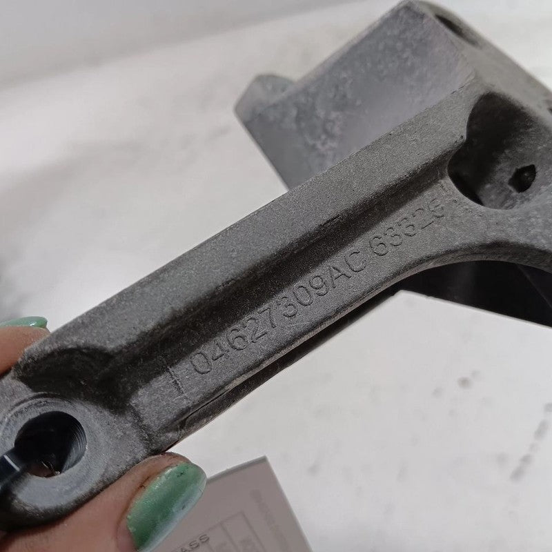 Jeep Compass 2.4 Aluminum Mount Bracket 2018 2019 2020 2021 2022 OEM