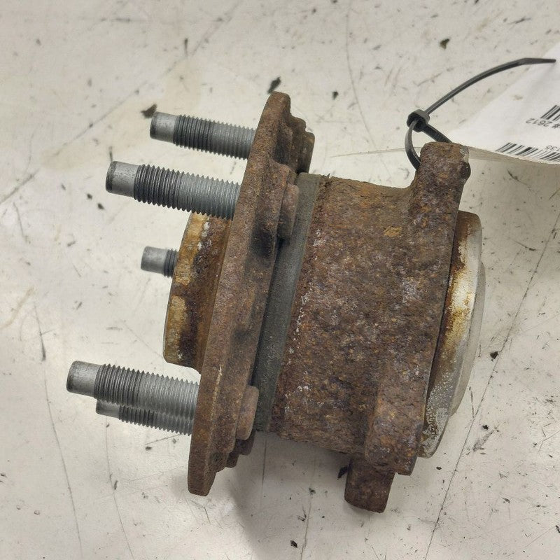 Chevy Volt Passenger Right Rear Spindle Knuckle Bearing Hub  2016 2017