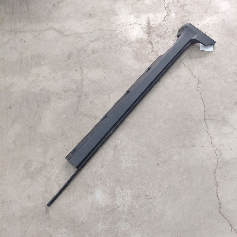 Chevy Trax Front Rocker Panel Trim Cover Molding Skirt Left Drivers  2