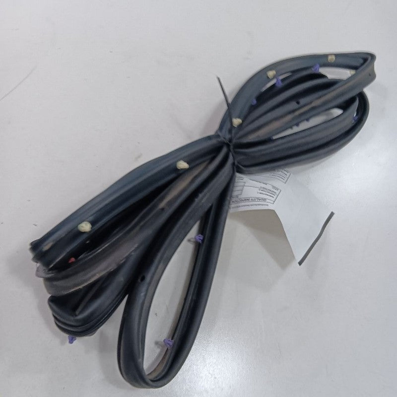 Jeep Compass On Door Seal Rubber Left Driver Front  2018 2019 2020 2021