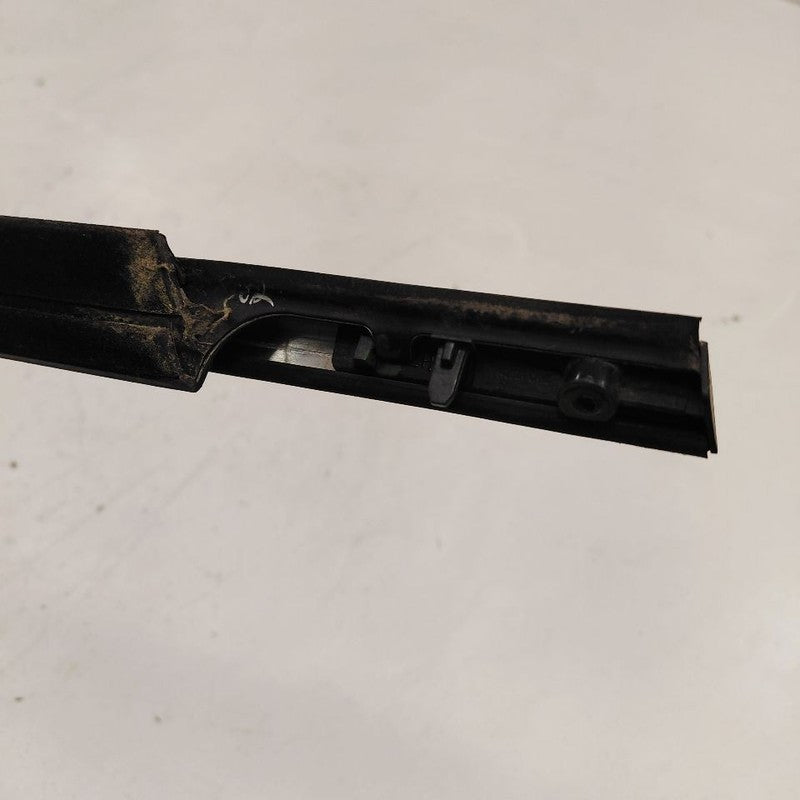 Ford Escape Door Glass Window Weather Strip Trim Rear Left Driver Back