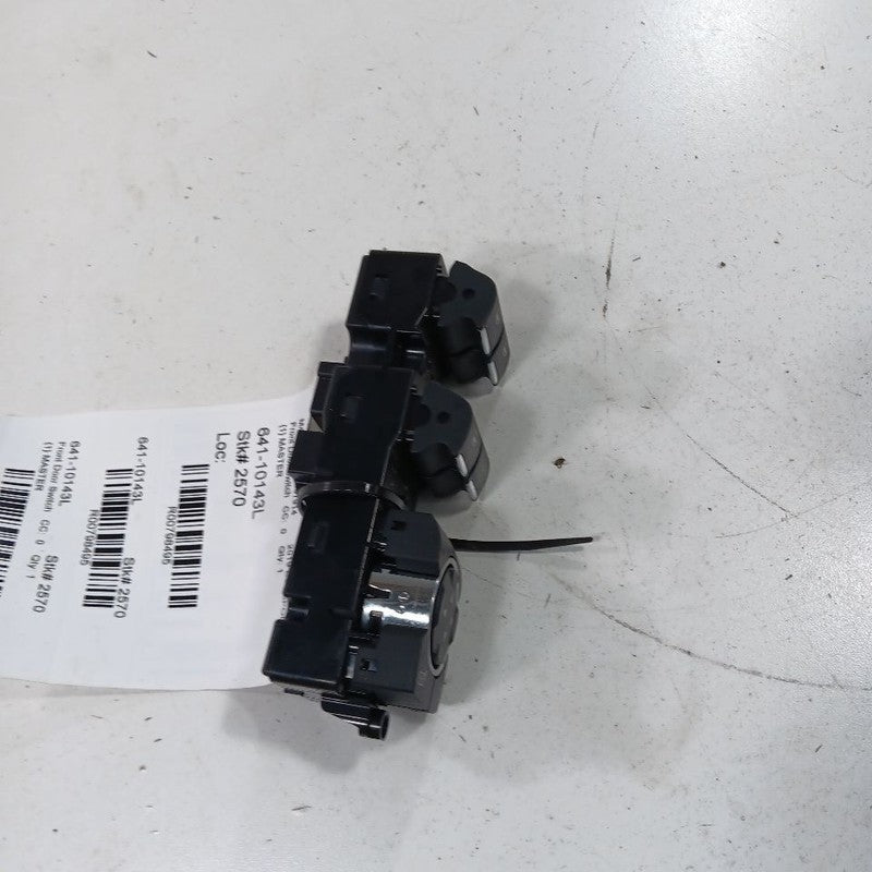 Driver's Front Door Mirror And Window Switch Fits 18-22 Ford Ecosport 