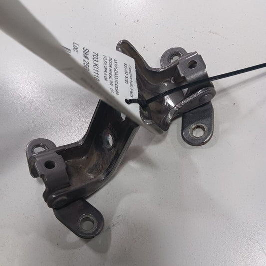 Kia Sorento Door Hinge Set Right Rear Passenger  2018 2017 2016