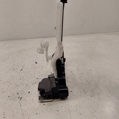 Kia Sorento Door Latch Lock Right Passenger Rear  2018 2017 2016
