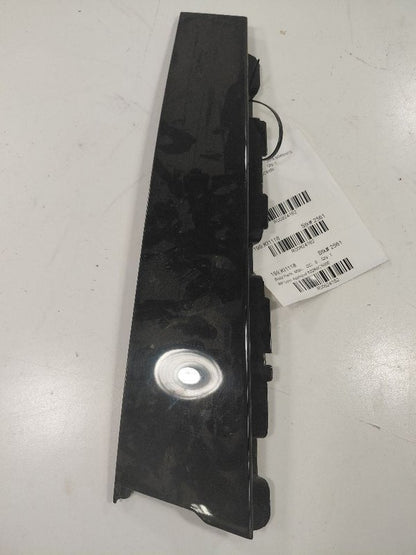 Kia Sorento Passenger Right Front Door Applique {82260C5000} 2018 2017 2016