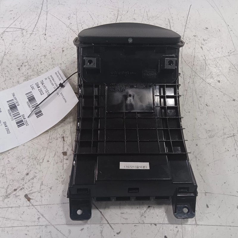 Hyundai Elantra Cup Holder  2017 2018 2019 2020 OEM