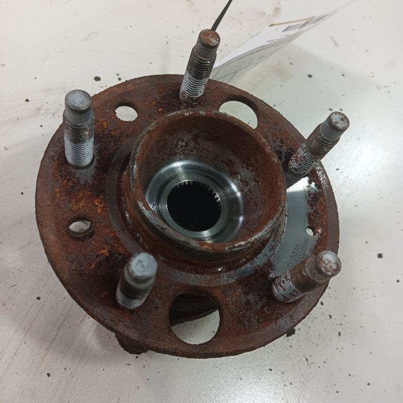 Chevy Trailblazer Left Rear Spindle Knuckle Bearing Hub  2021 2022 2023