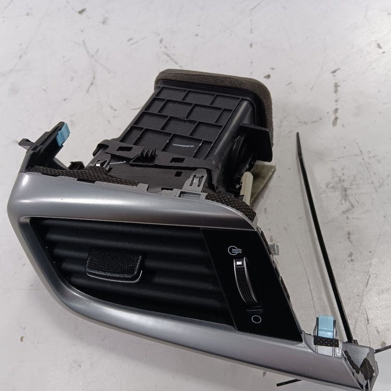 Kia Optima Dash Air Vent Left Driver  2020 2019 2018 2017