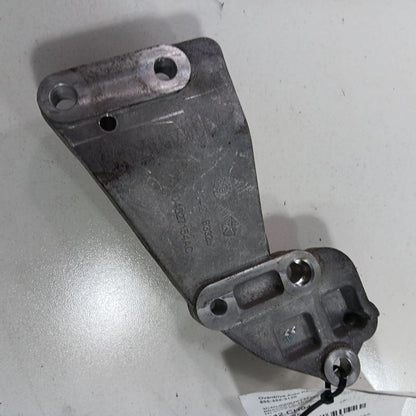 Jeep Compass 2.4 Accessory Mount Bracket  2018 2019 2020 2021