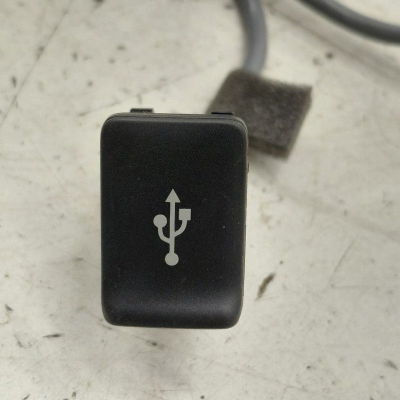 Mitsubishi Mirage USB Plug In Hub Port  2024 2023 2022 2021
