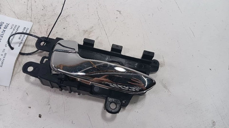 Kia Forte Door Handle Left Driver Front Interior Inside  2014 2015 2016 2017 201