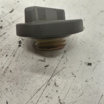 Hyundai Santa Fe Engine Oil Fill Cap 2.0 2019 2020
