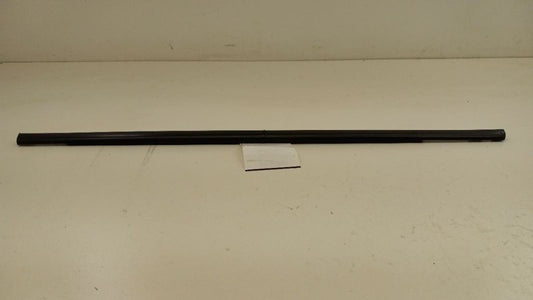 Chevy Traverse Door Glass Window Weather Strip Trim Rear Right Passenger Side Ba