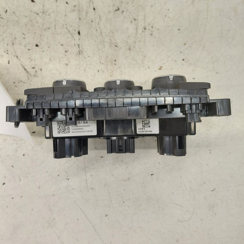 Temperature Control Heat AC Switch With Heated Seat Opt KA1 17-21 Chev