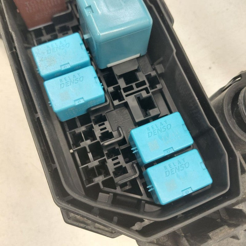 Passenger Right Fuse Box Engine VIN Fu 7th And 8th Digit 19-22 Toyota 
