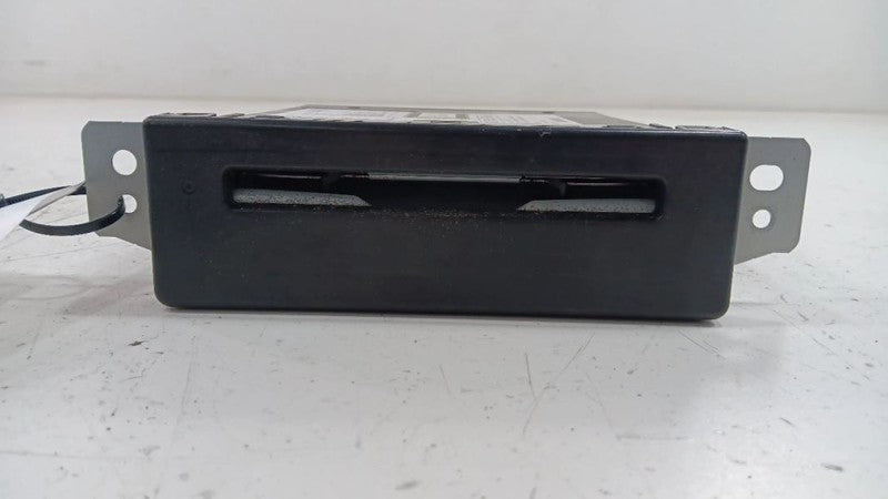Audio Equipment Radio Audio Disc Player Opt TG5 Fits 15-19 ESCALADE 49