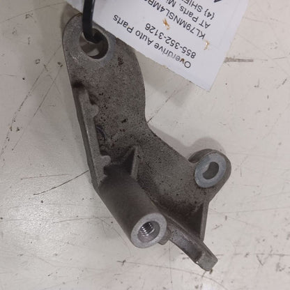 Chevy Trailblazer Automatic Transmission Shift Cable Mount Bracket 202