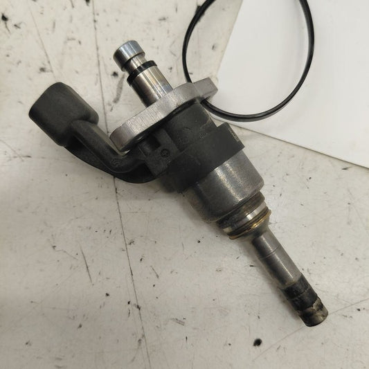 Fuel Injection Injector Fits 16-19 Chevy Volt
