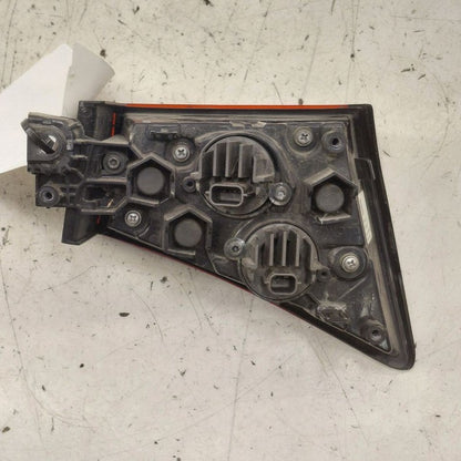 Driver Left Tail Light Brake Lamp VIN Fu 7th And 8th Digit 19-22 Toyot