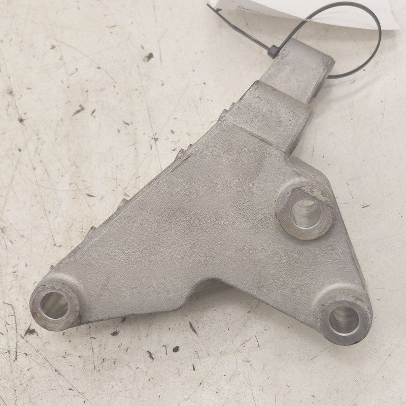 Chevy Trax Transfer Case Mount Bracket  1.4 2022 2021