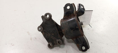 Hyundai Veloster Engine Motor Mount Left Driver 2012 2013 2014 OEM