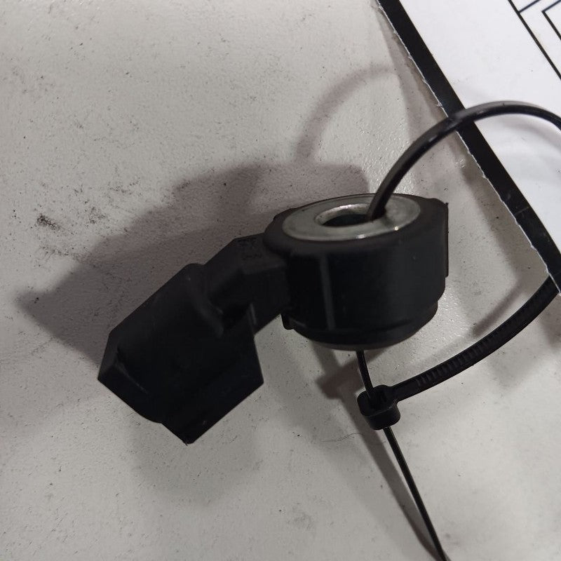 Chevy Malibu Engine Knock Sensor 2019 2020 2021 2022 OEM