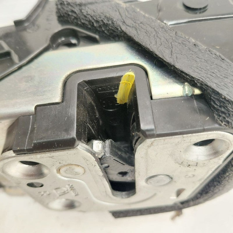 Nissan Maxima Door Latch Lock Right Passenger Front  2018 2017 2016 OE