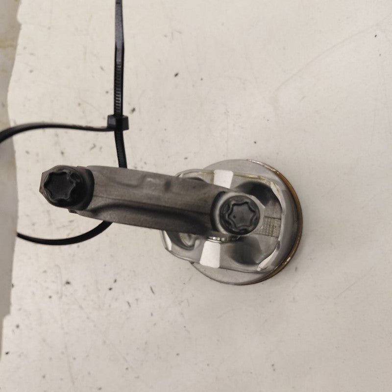 Subaru XV Crosstrek Single Piston With Connecting Rod   2.5 2025 2024