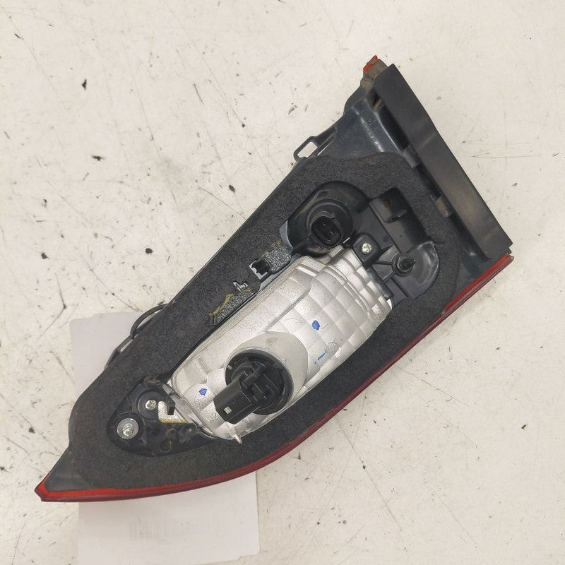 Driver Left Tail Light Brake Lamp Lid Mounted Incandescent Fits 14-17 