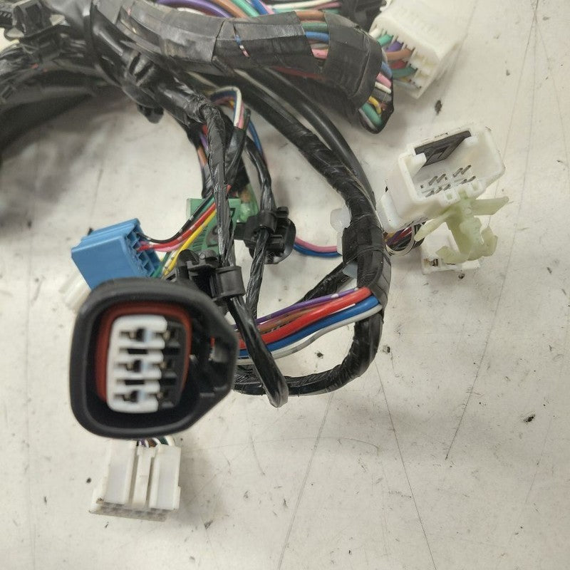 Mitsubishi Outlander   Door Harness Wire Wiring Left Driver Front 2018