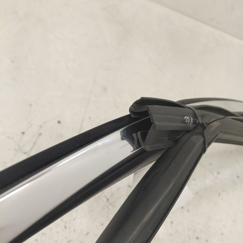 Cadillac CT6 Door Glass Window Seal Rubber Right Passenger Front  2018