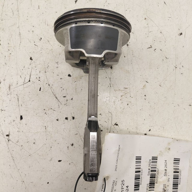 Subaru XV Crosstrek Single Piston With Connecting Rod   2.5 2025 2024