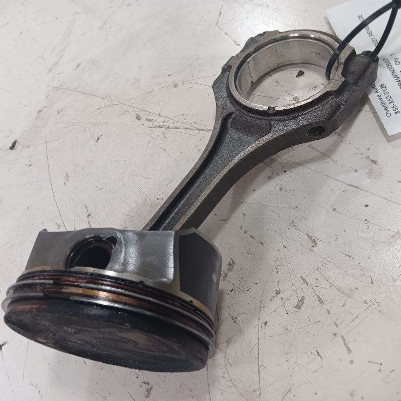 Jeep Renegade 2.4 Single Piston With Connecting Rod  2021 2020