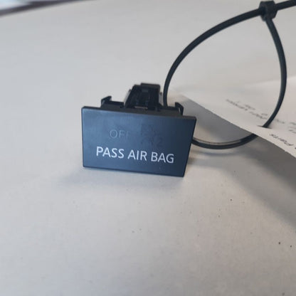 Nissan Versa Passenger Light 2023 2022 2021 2020