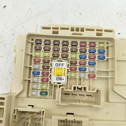Hyundai Kona Cabin Fuse Box Interior Inner Under Dash  2021 2020 2019