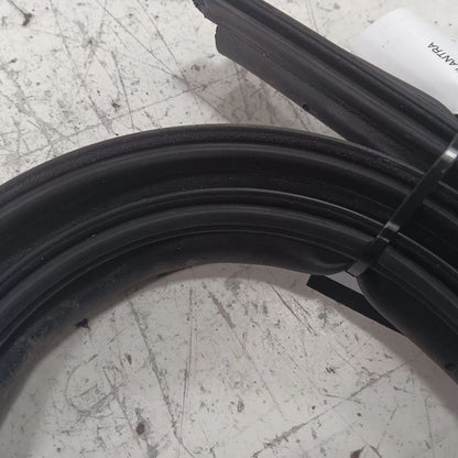 Hyundai Elantra Cowl Vent Panel Hood Rubber Seal  2017 2018 2019 2020