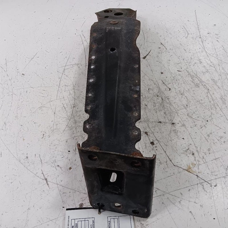 Fiat 500 Bumper Mount Bracket Right Passenger Side Front2017 2016 2015 2014 2013