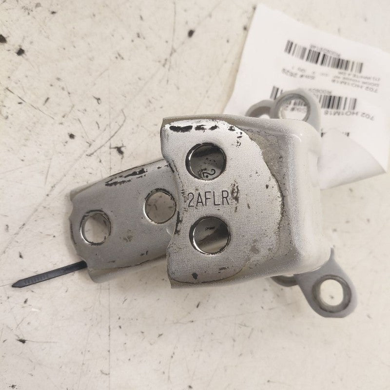 Honda CR-V Door Hinge Set Right Front Passenger  2019 2018 2017