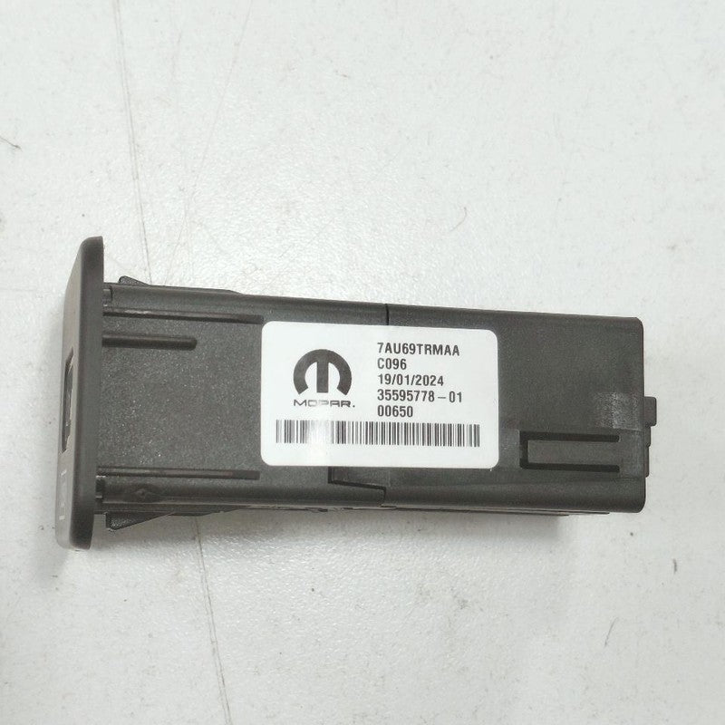 Jeep Compass USB Plug In Hub Port  2025 2024 2023 OEM