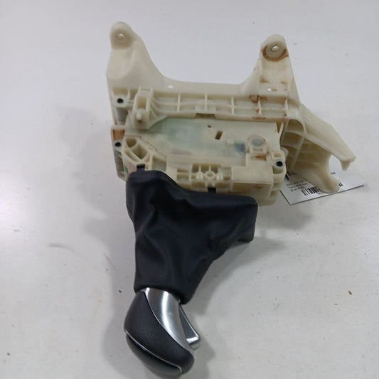 Hyundai Elantra Transmission Gear Shifter  2017 2018 2019 2020
